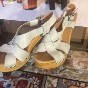 Jaclyn Natural platform sandal by Kork-ease, super comfortable  size9